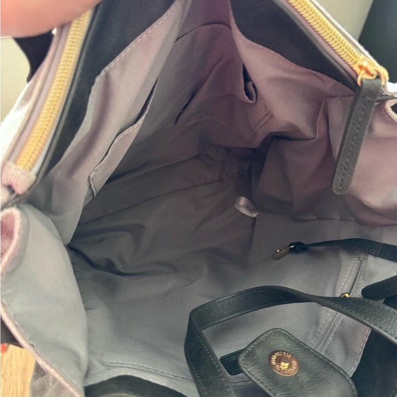 Erin Condren Stylish Gray Tote Bag with Striped Strap - Picture 5 of 5